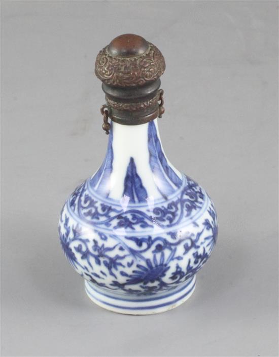A Chinese blue and white small bottle vase, Xuande mark, 16th / 17th century, total height 8.5cm